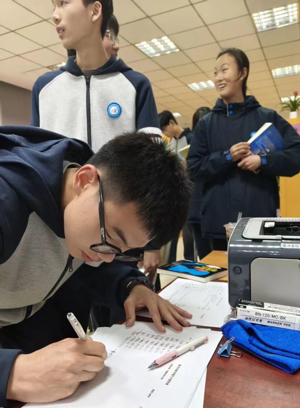 图片关键词
